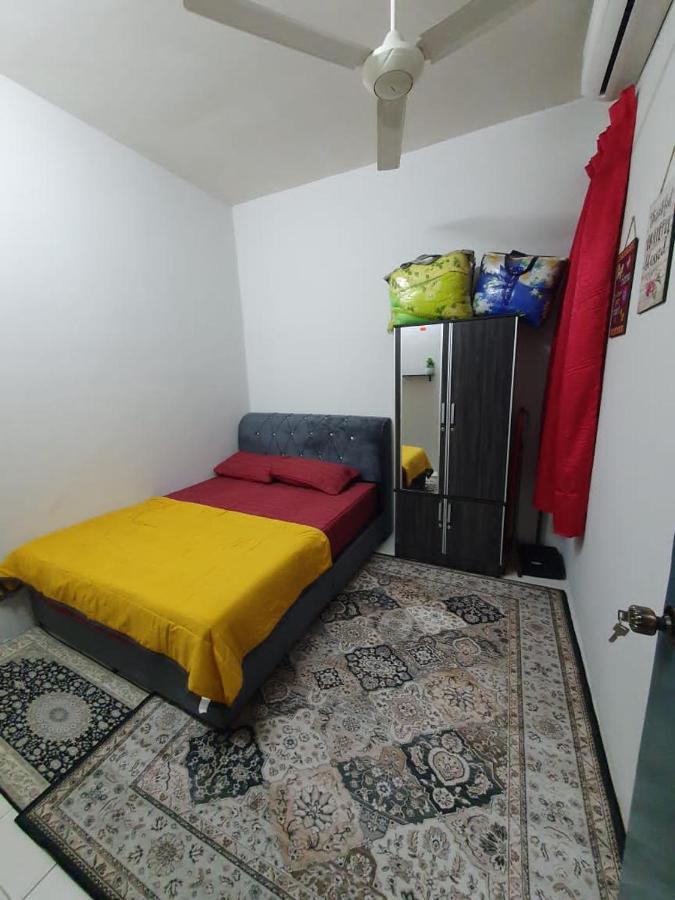 Lh Alisha Homestay Wangsa Mewangi Gua Musang Kültér fotó